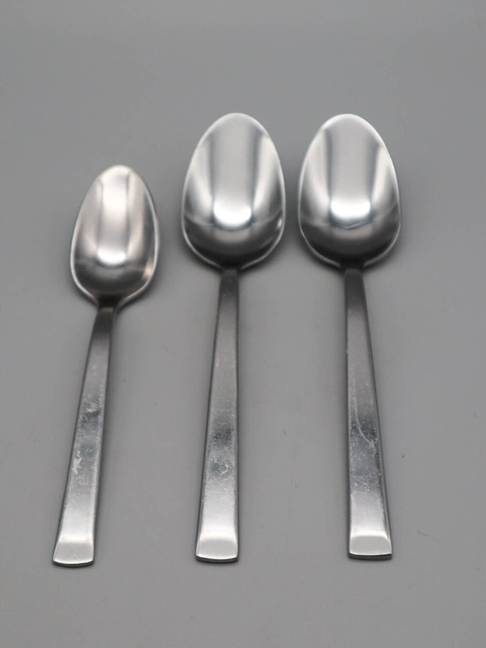 Mikasa Forged Pinch Stainless Steel Spoon Lot of 3: 1 Teaspoon, 2 Place Spoons